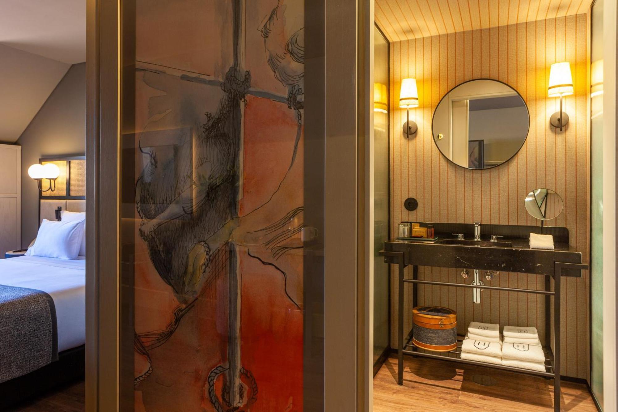 Timbre Virtudes Hotel