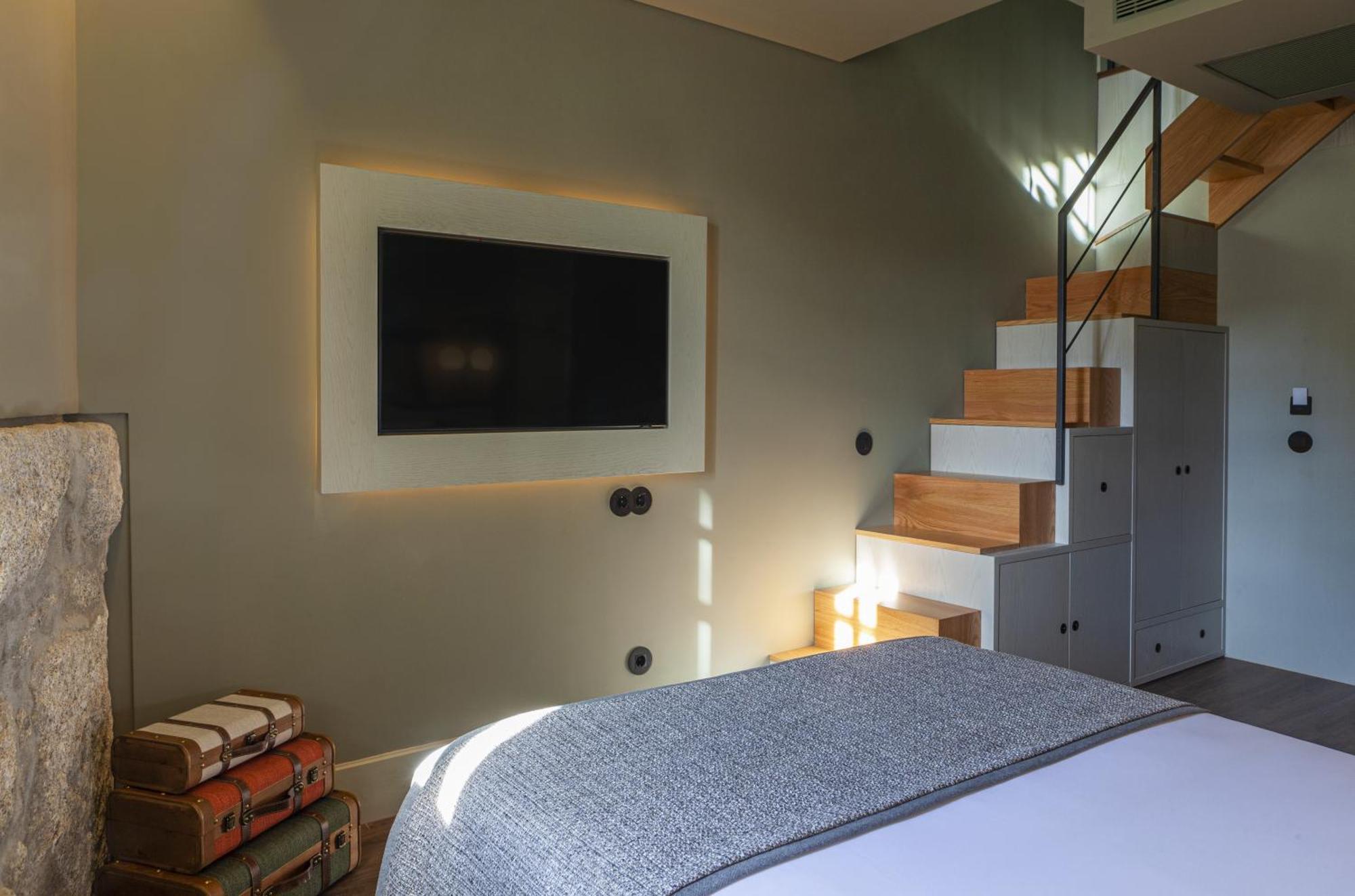 Timbre Virtudes 5* Oporto
